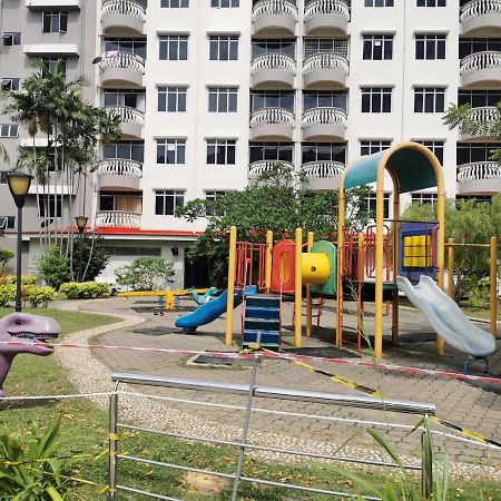 Beach View Private Apartment Port Dickson Dış mekan fotoğraf